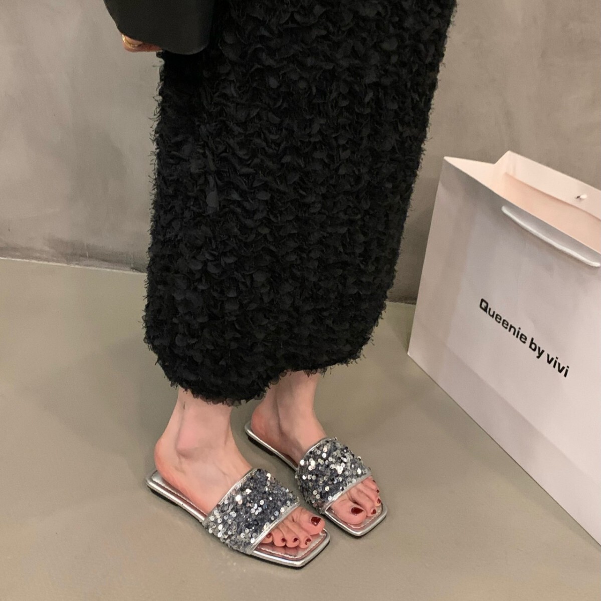 Ddmysports French Style Fairy Shoes One Strap Large Size Flat Sandals Black Spring Summer Women Sequin Low Heel Slippers Outdoor Shoes