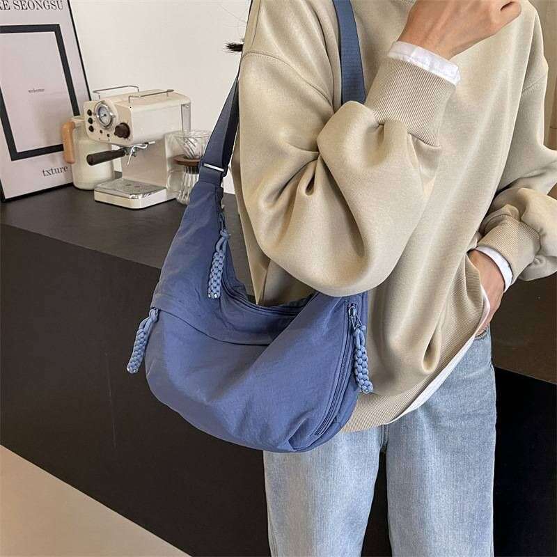 Casual Versatile Canvas Crossbody Female College Student Class Commuting Large Capacity Dumpling Bag
