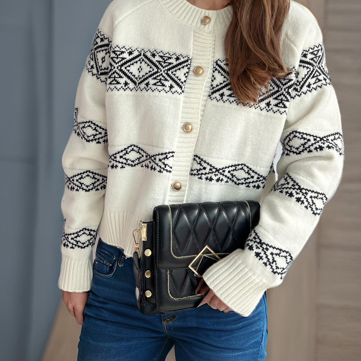 new Free shipping designer sweater for women Casual simple comfortable sweater personalized outer knitted sweater