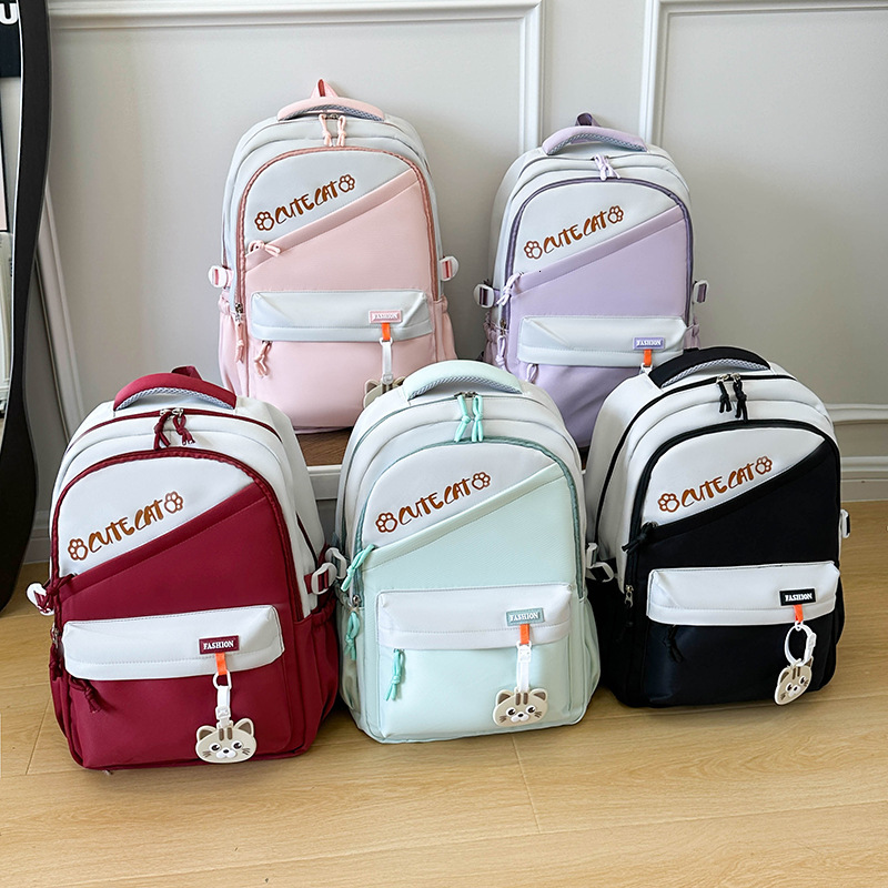 2025 New Designer Lightweight Large Capacity Leisure Backpack Simple Leisure Travel Backpack