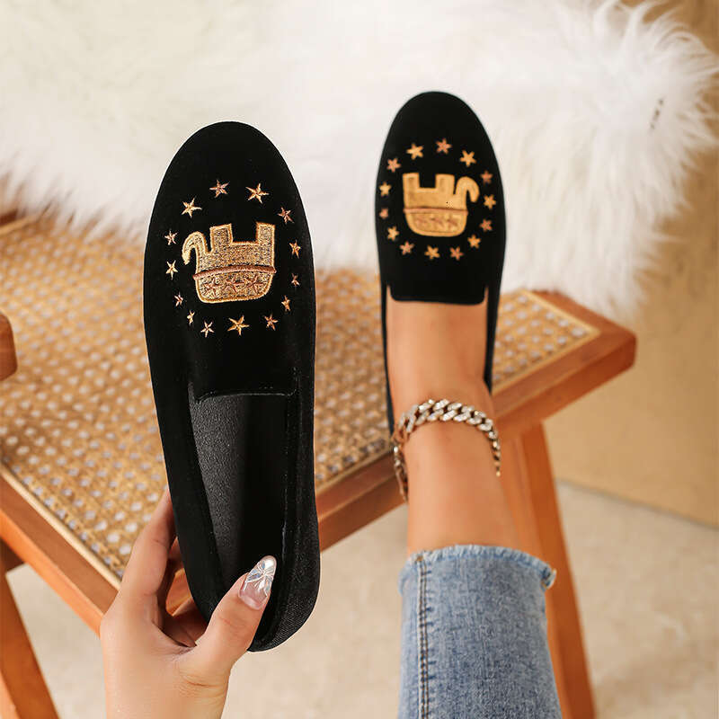 Grape Mom Style French Exquisite Embroidered Casual Slip-On Velvet Soft Sole Loafers for Women