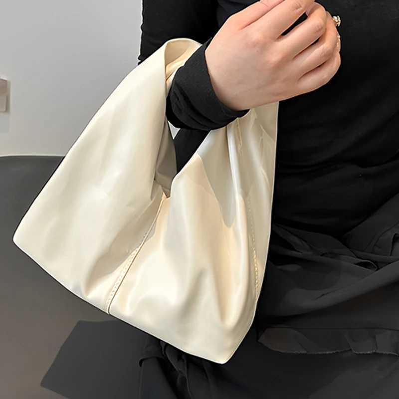 2025 New Handbag Pu Leather Large Capacity Solid Color Pleated Mens Bag Casual Commuting Womens Underarm Bags Y250725