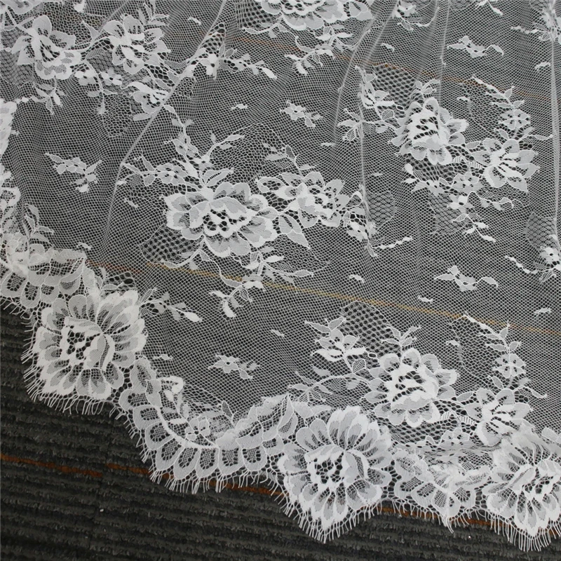 Off White Mantilla Style Wedding Bridal Veils Lace Chapel Catholic Vintage Long Accessories For Brides Soft Floral Flowers Wedding Accessories