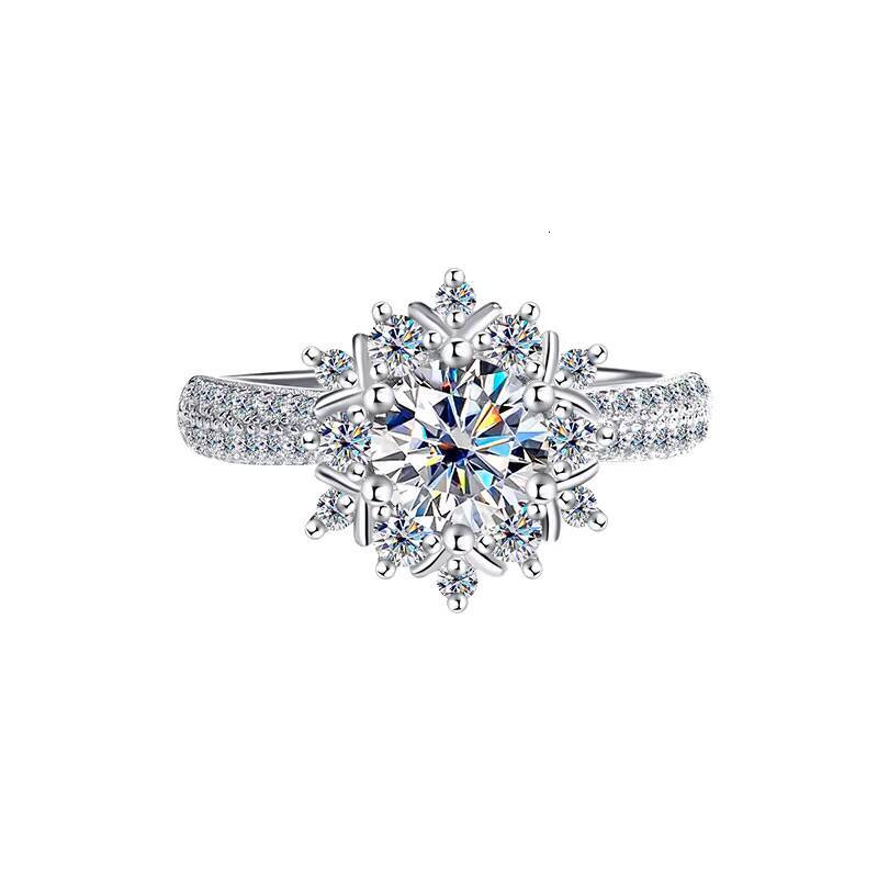 Factory Wholesale D Color VVS Moissanite Rings 925 Sterling Silver Round Diamond Fun Flower Shape for Women Wedding Fine Jewelry