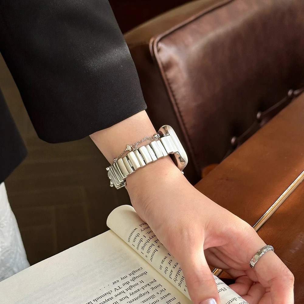 Thin Irregularity Metal Stap For Watch Band 49 41 45 38 40MM Women Gold Wrist Bracelet For iWatch 9 8 7 6 SE 5 Ultra 250723