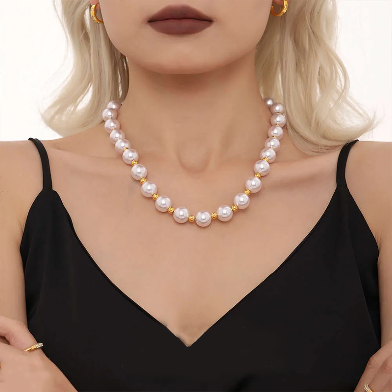 Mili INS French Elegant Selected 12mm Large Clavicle Necklace Light Temperament Imitation Pearl Sweater Chain