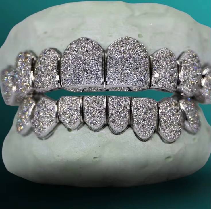 Premium Quality Most Expensive Silver Teeth Studded Moissanite Diamond Teeth Available at Affordable Price Grillz
