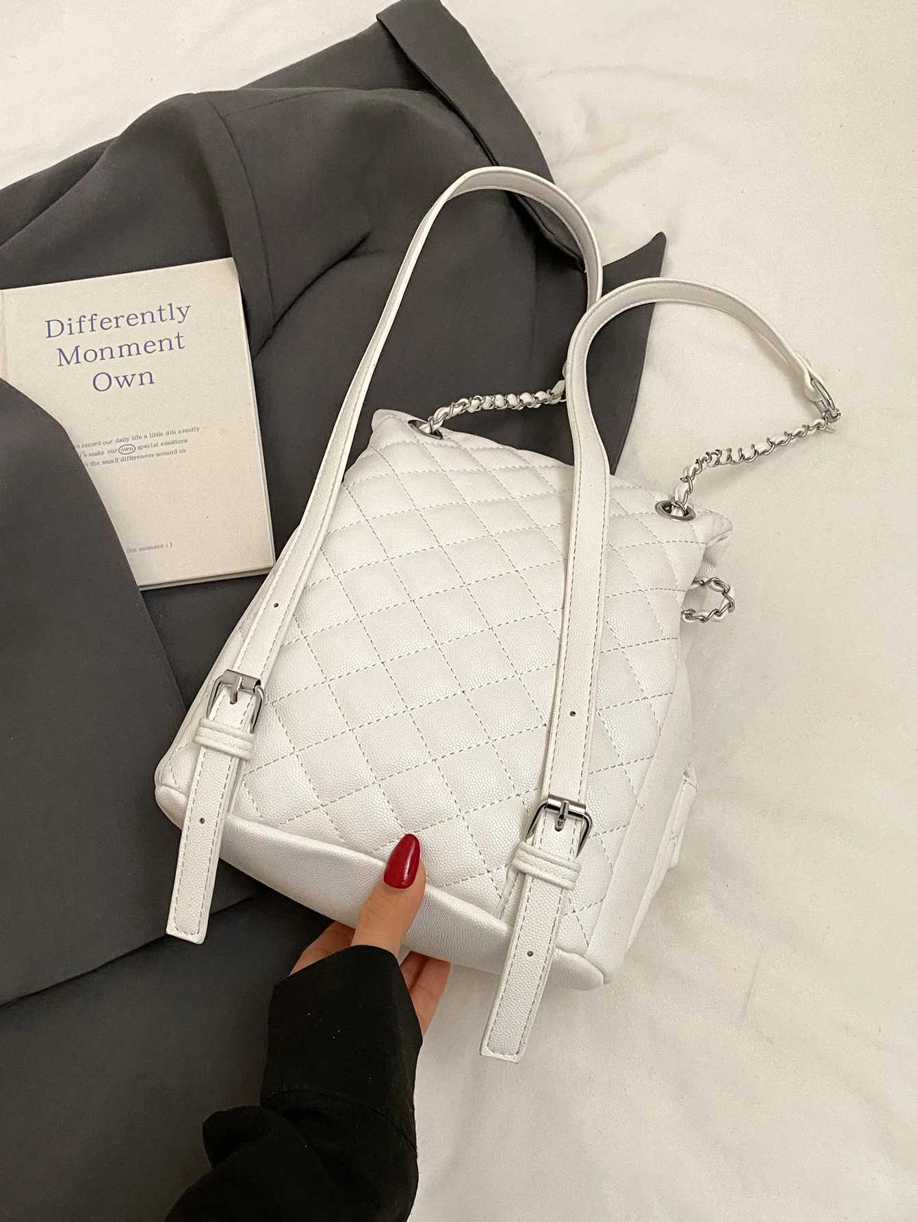 2025 Summer New Fashionable Diamond Chain Bag Casual Large Capacity Backpack for Women Y250725