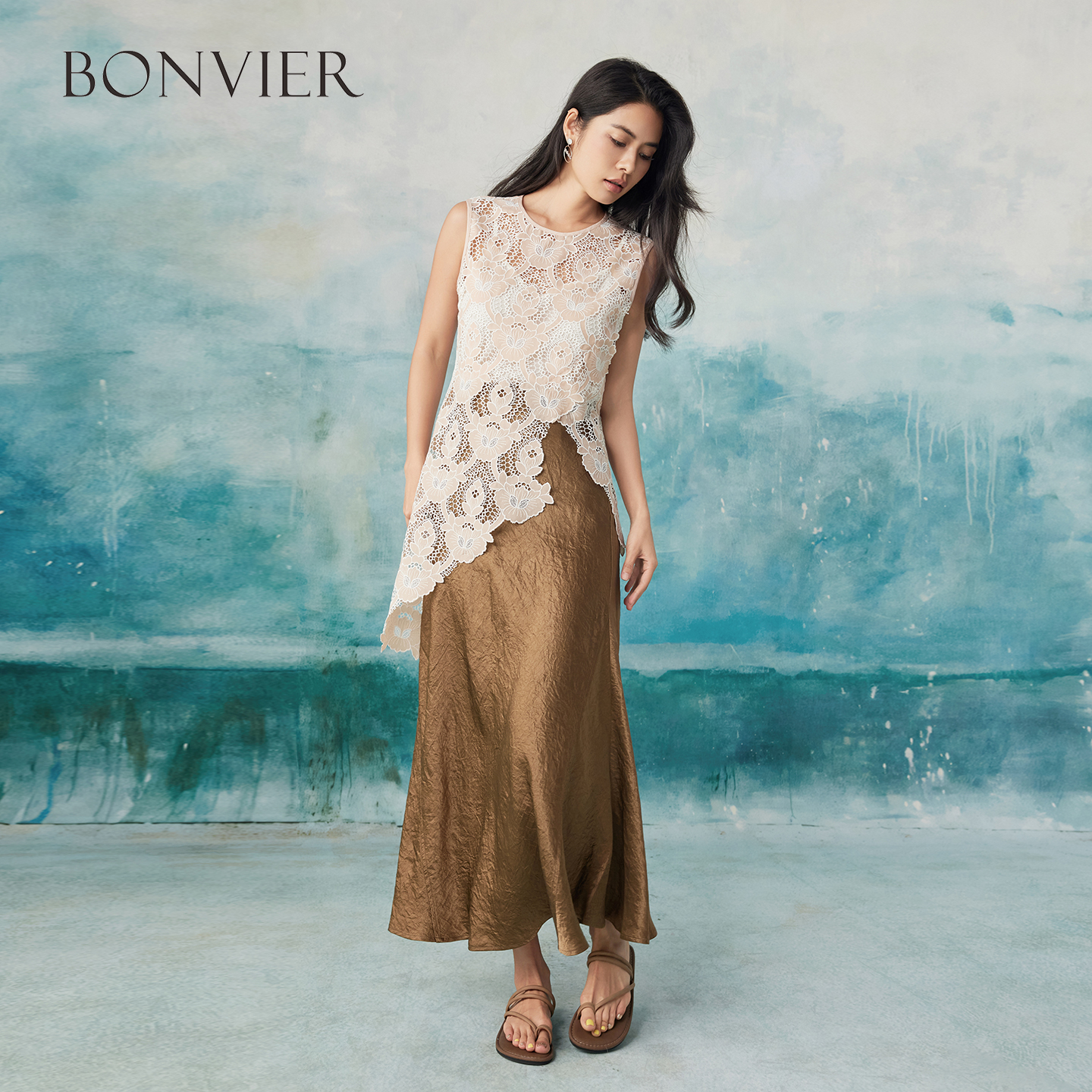 2025 Summer New Irregular Medium-Length Tops Women French Hollow High-grade Lace Shirt 6112864