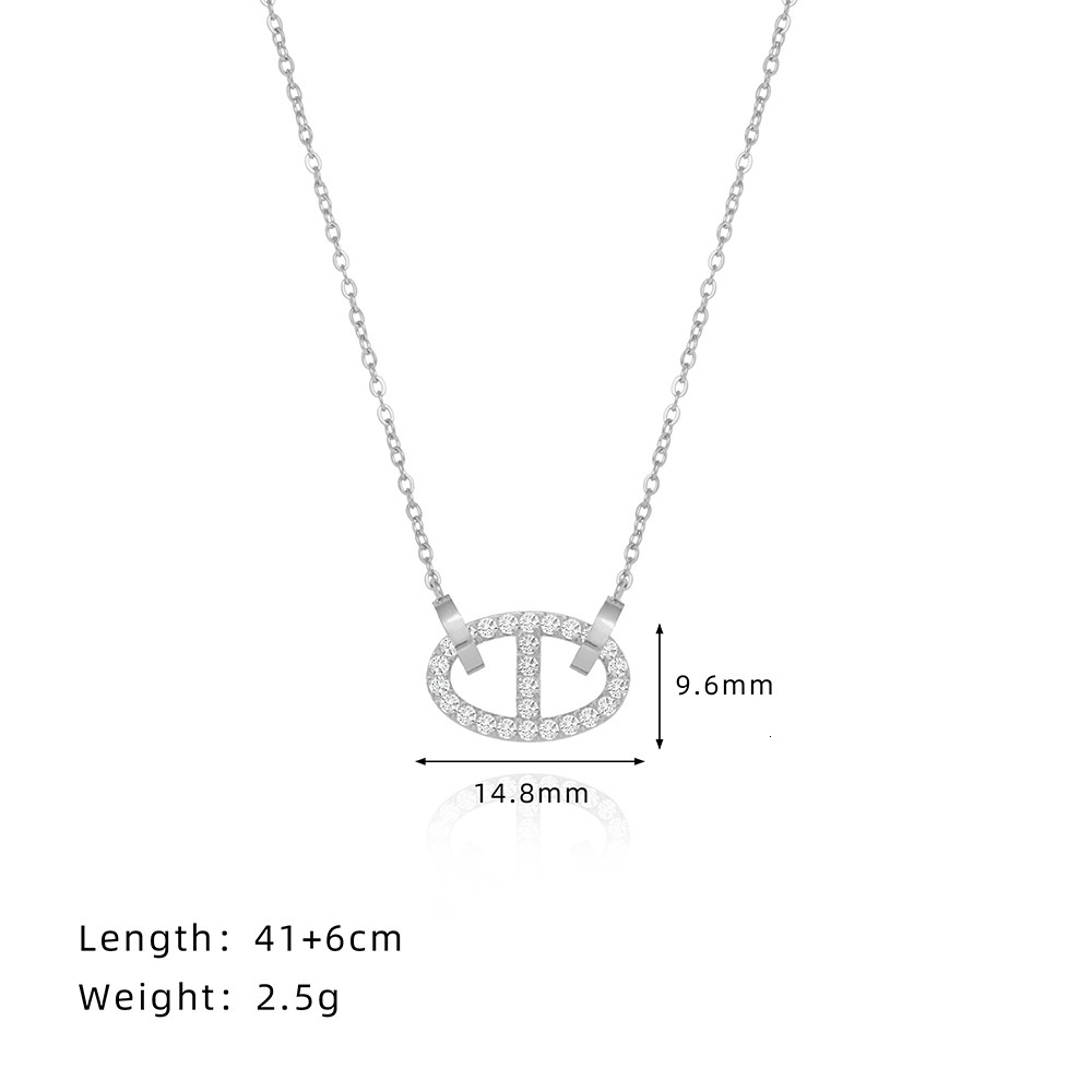 2025 New Style Simple And Elegant Square Pig Nose Luxury Designer Necklace Outdoor Beach Buckle Necklace Diamond-shaped Micro-inlaid Collarbone Chain 