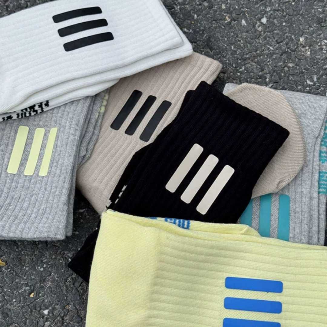3 Pair/Box Mens Socks Three-dimensional Silicone Printing Cotton Sport Hip Hop Basketball Skateboard White /Black X250725
