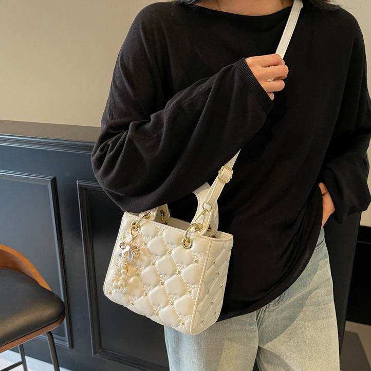 Free Shipping Designer Luxury Diana Bag Women's New High-end Quilted Embroidery Pearl Handbag Bucket Bag Single Shoulder Crossbody Bag Leisure Co