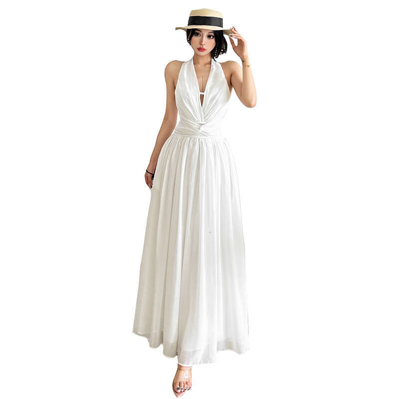 2025 Summer New French Style Deep V-Neck Halter Design Solid Color Slim Dress for Women 46b