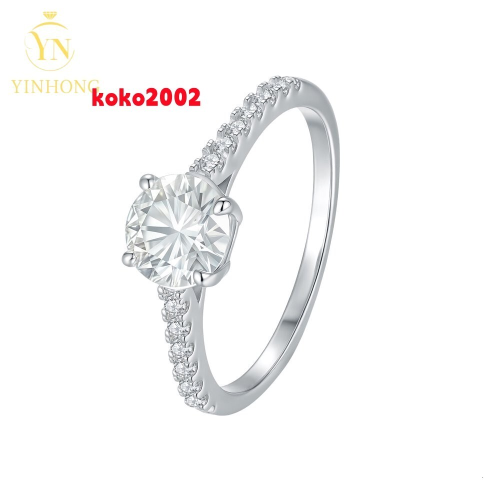 Wholesale Zircon and Moissanite Diamond Four-claw Ring for Wedding Engagement 925 Sterling Silver Rings