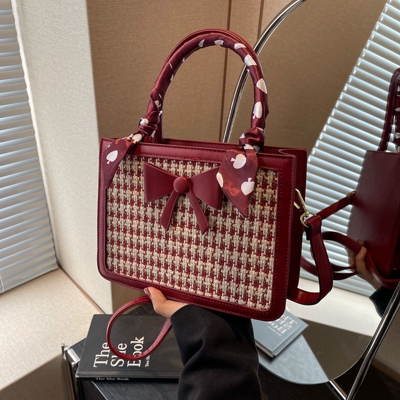 Luxury Brand Designer Bag Bridesmaid Wedding Bag Houndstooth Wedding Bag This Year's Trend High-End New Bride Red Large Capacity Handheld Crossbo