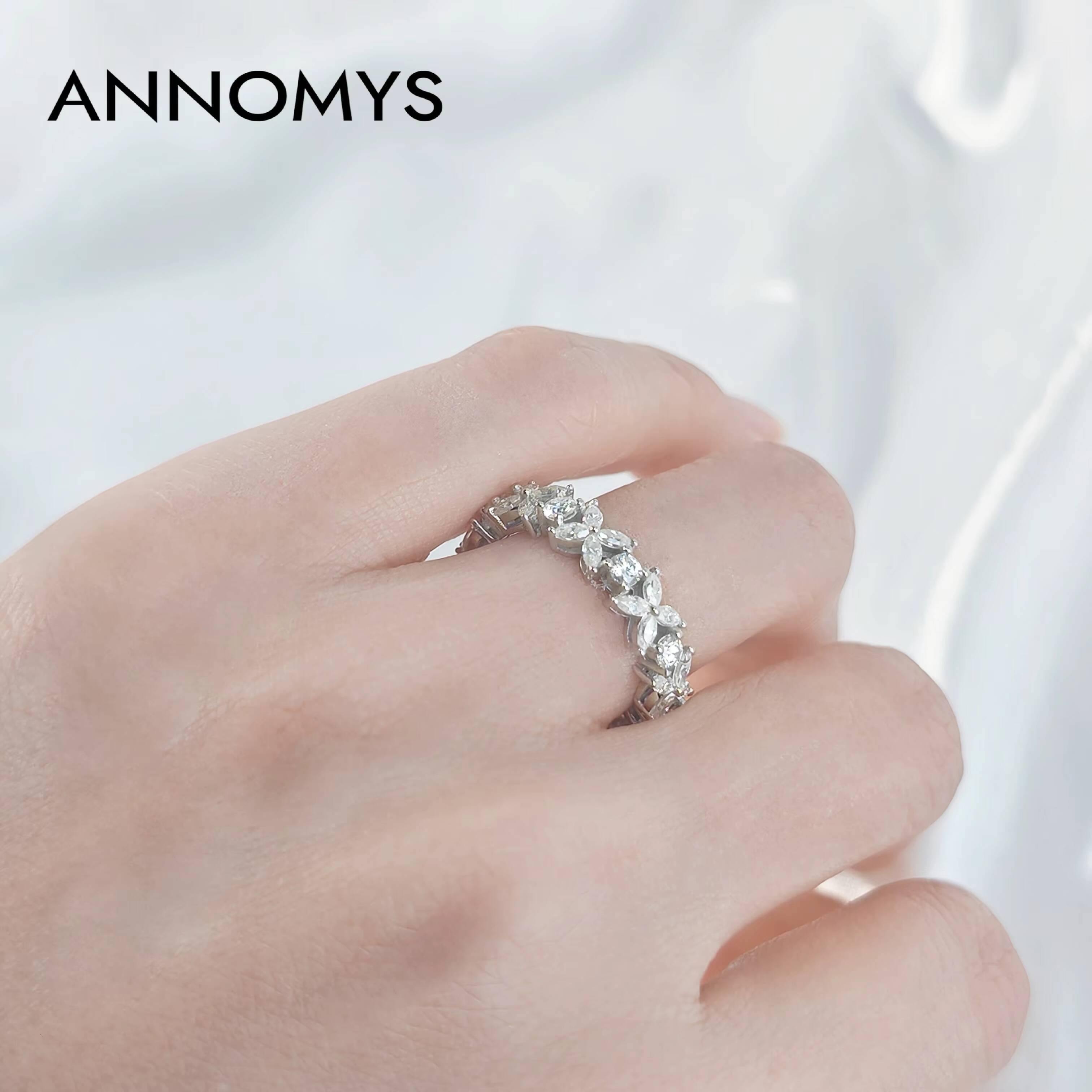Elegant S925 Silver Moissanite Eternity Ring Luxury Circular Design with Iced Out Flower Ring for Women