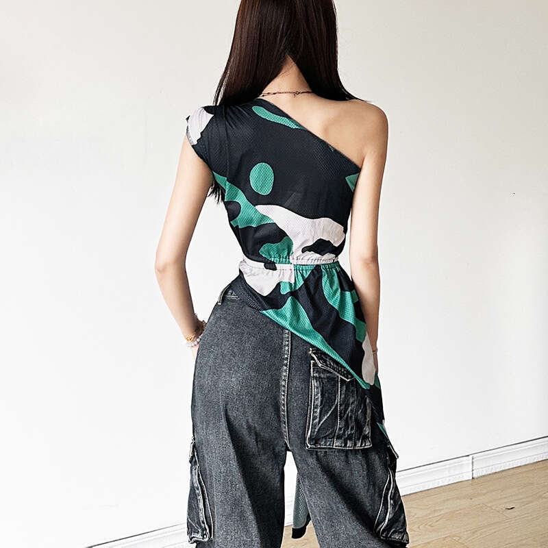 2024 Summer New Women's Solid Color Slim Street Fashion Asymmetrical Neck Single Shoulder Sleeveless Top b22