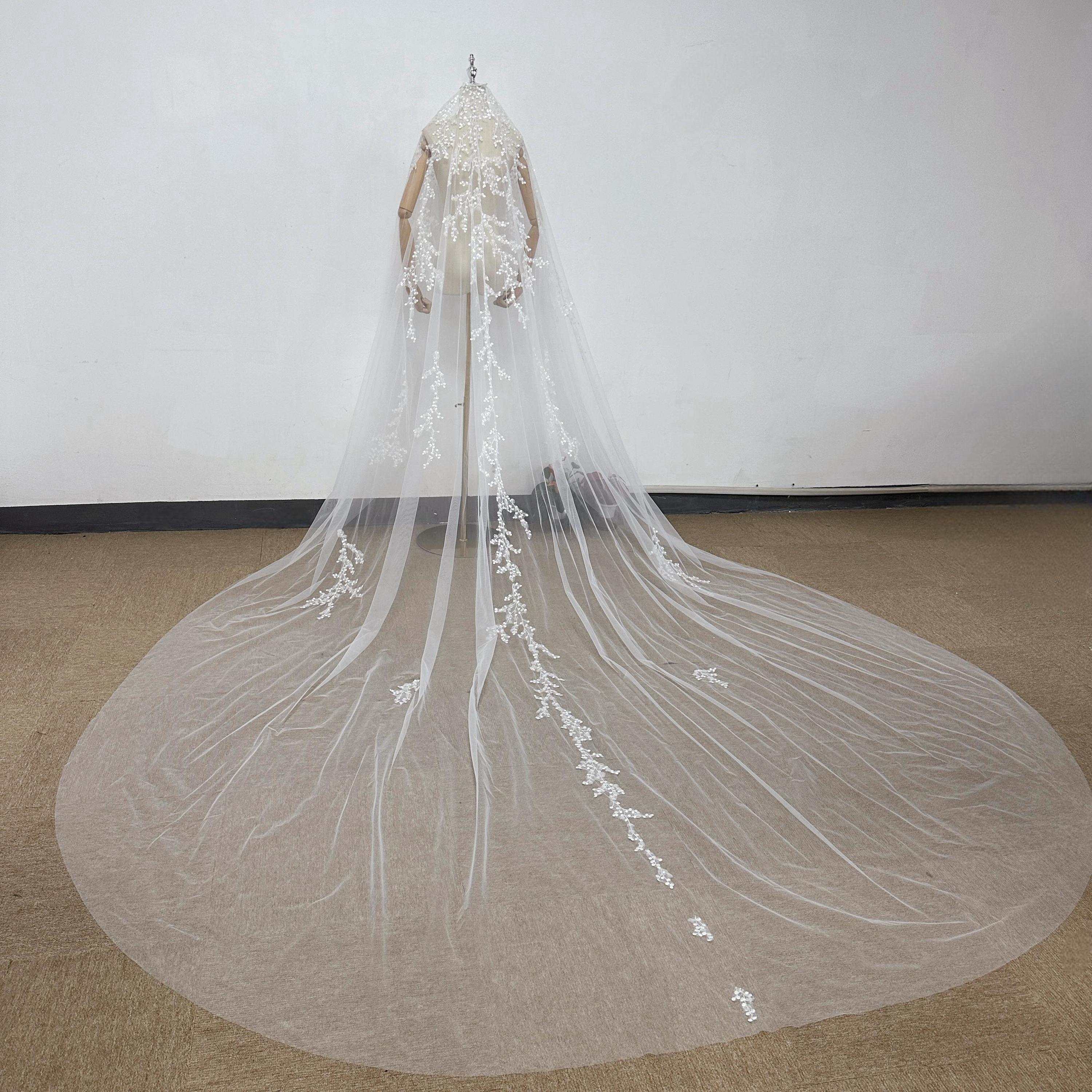 Romantic Bride Veils One Layers 3M Long Cathedral Appliques Lace Edge Sequin With Comb Wedding Veils Customized