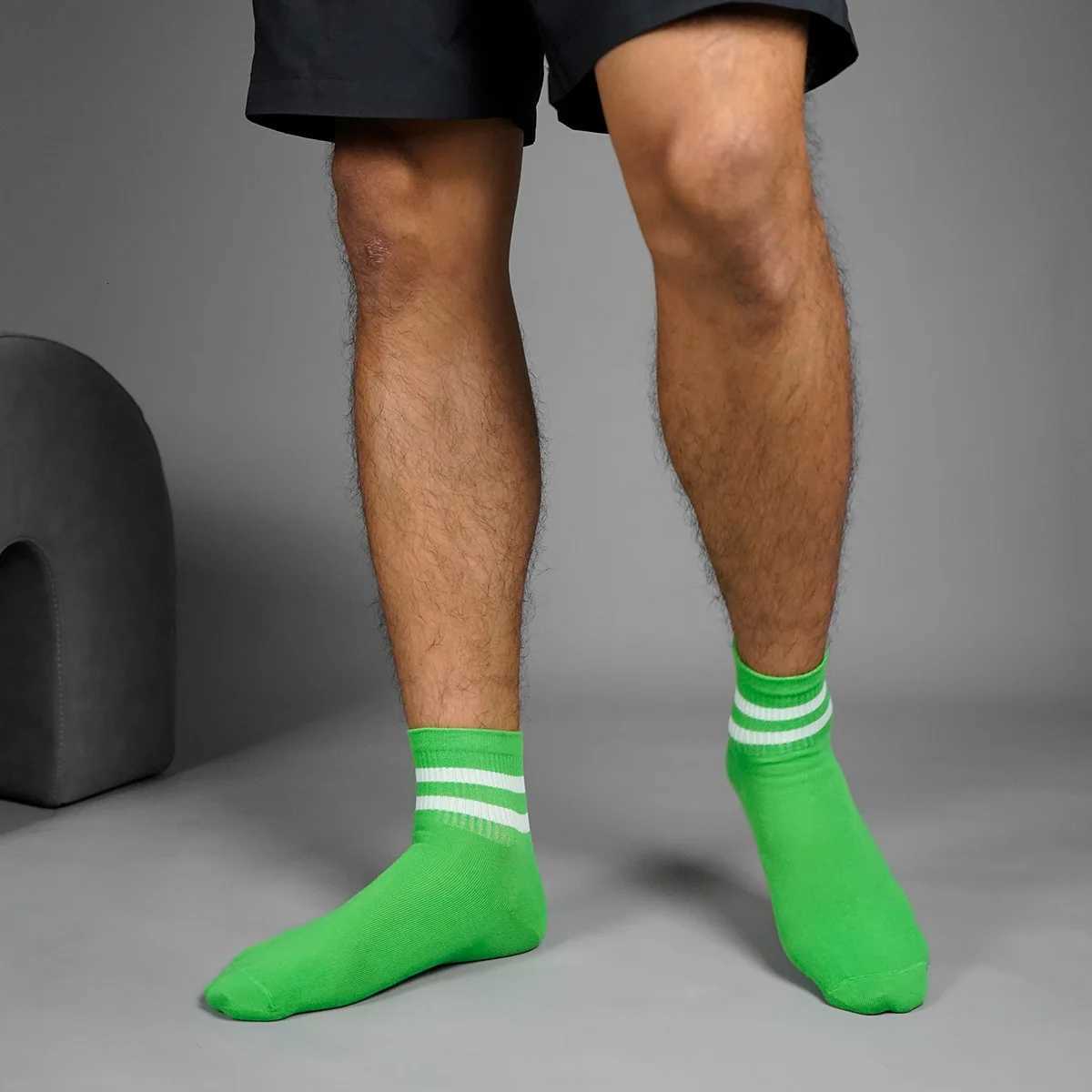 Two Bar Stripes Medium Tube Long Socks Regular Socks Harajuku Skateboard Dead Fly Sports Couple X250725