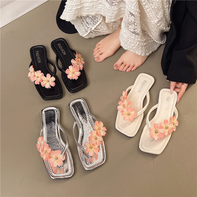 Ddmysports Summer New Plus Size Clip Square Toe Flower Flat Fashion Comfortable Beach Sandals Outdoor Shoes