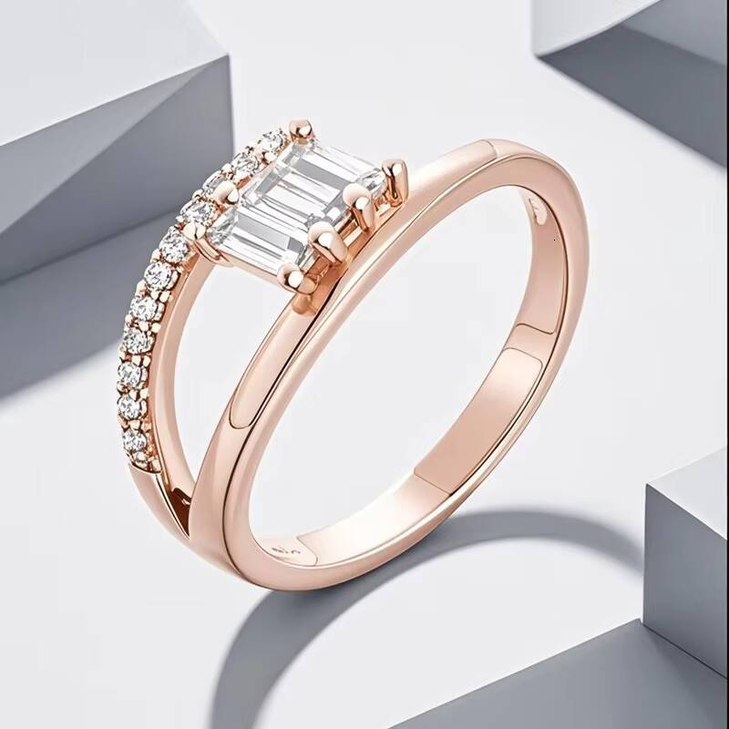 Moissanite Engagement Ring for Women Silver Couple Ring Fashionable Hot Selling Fine Ring Can Be Customized and Wholesale