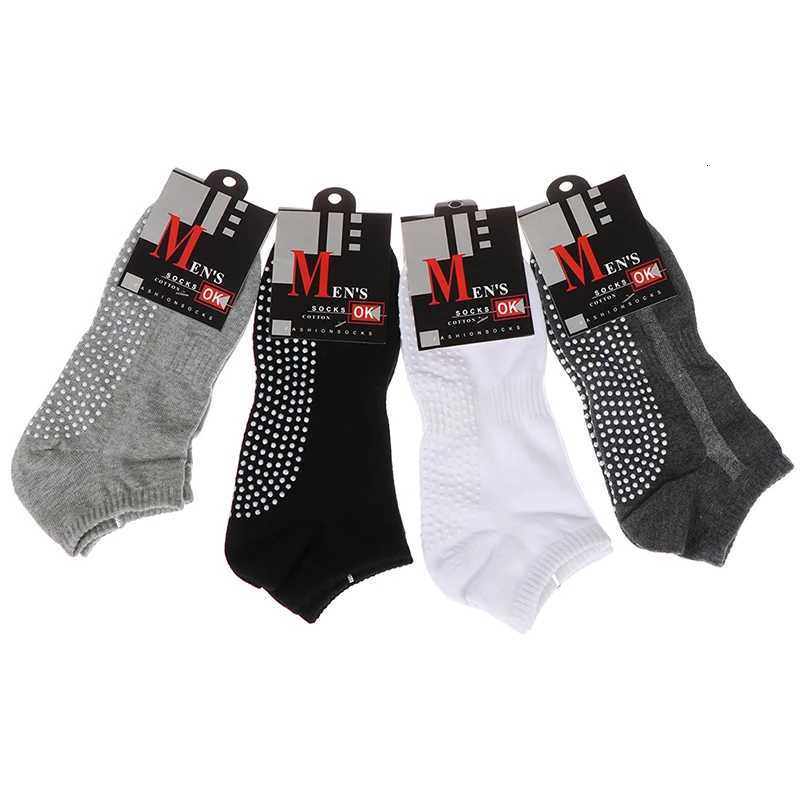 1 Pair Mens Cotton Non-Slip Socks With Grips Breathable Anti-Skid Floor Socks For Pilates Gym Fitness Size 39-44 X250725