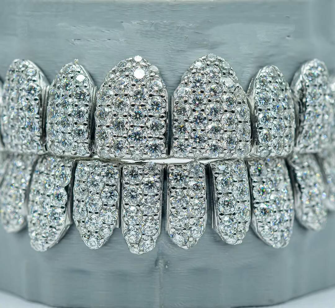 Custom Single Tooth Grillz Moissanite Perm Cut 14k 18k Real Gold 925 Silver 8 on 8 Grillz Vvs Moissanite Grillz for One Teeth