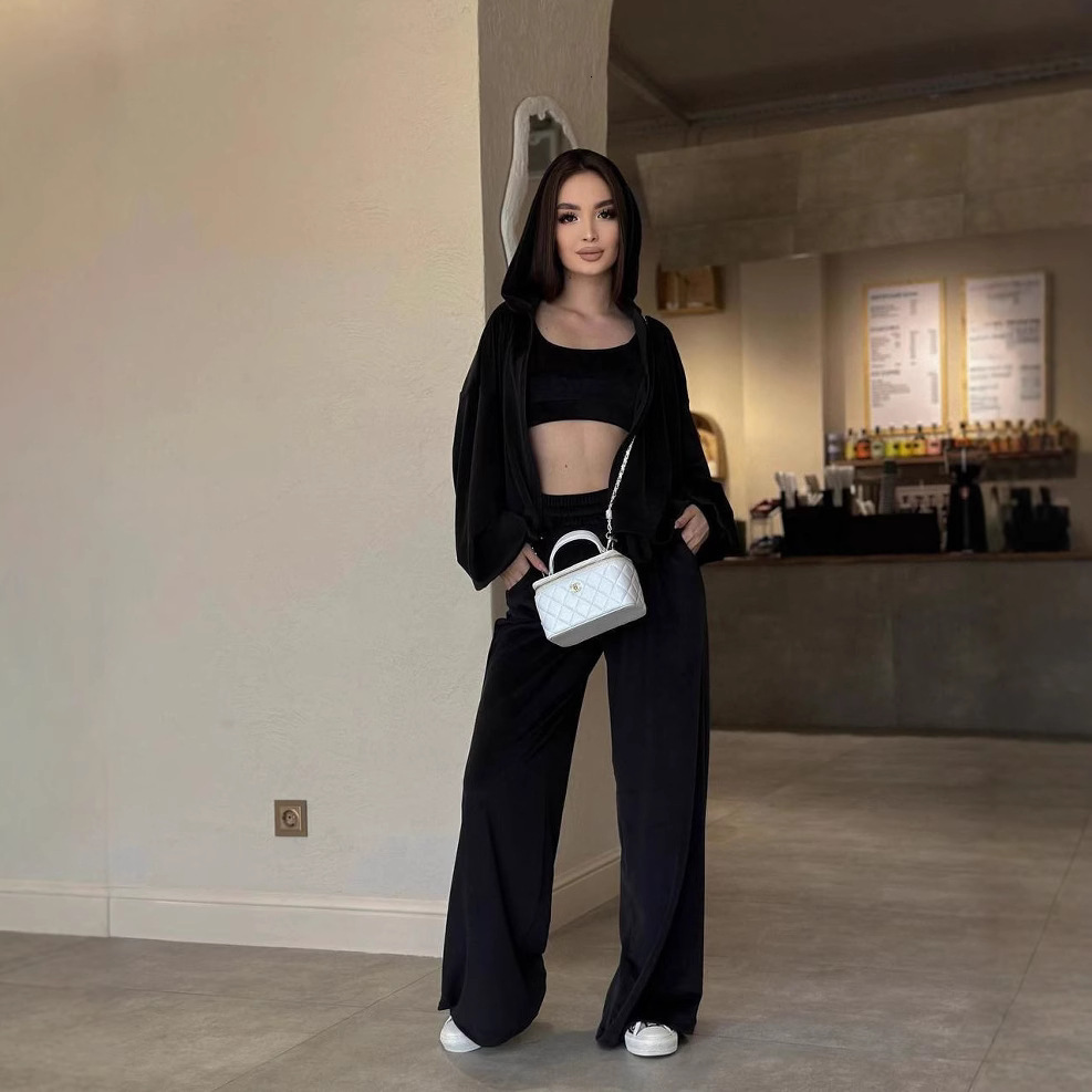 2025 New Womens Solid Color Velvet Short Hooded Top Fashion Casual Three-Piece Set