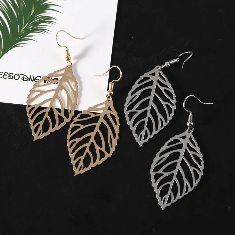 Hollow Out Leaf Drop Earrings for Women Trendy Metal Hook Vintage Golden Silver Color Dangle Brief Jewelry 250715