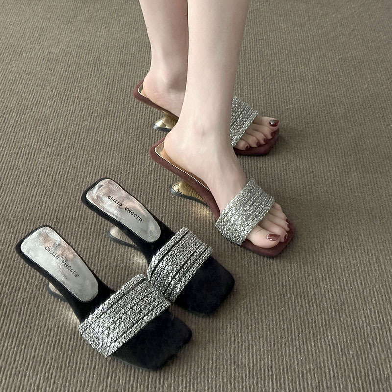 Ddmysports French Style Elegant Rhinestone One Strap Summer Outdoor Mid Heel High Slippers Square Toe Sandals Outdoor Shoes