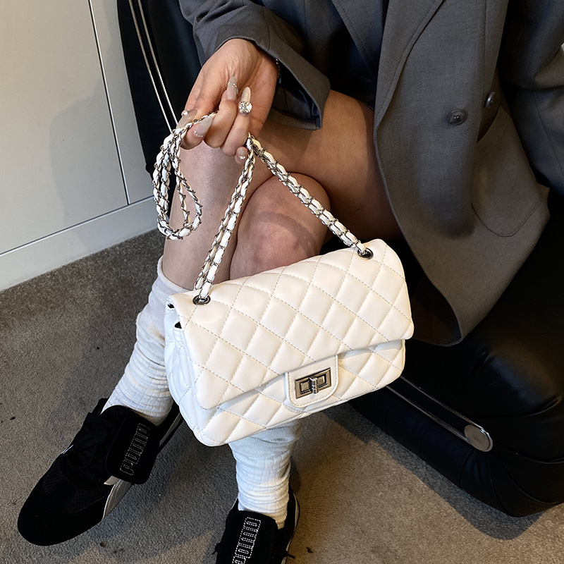 Free shipping designer bags for womens Shoulder bags black pink beige sliver red yellow Fashionable Advanced chain diamond grid single shoulder crossb
