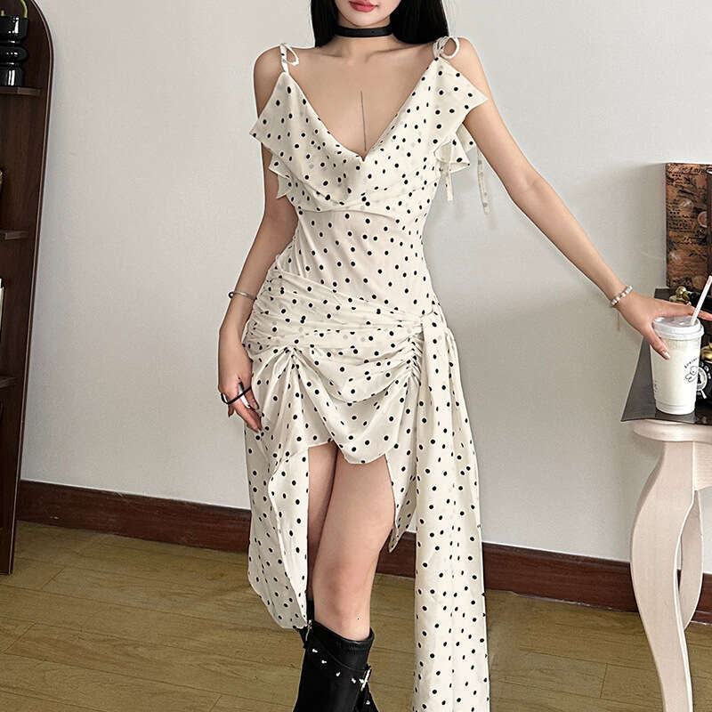 2025 Spring New Women's Solid Color Slim Fit High Waist Fashion V-neck Strap Sleeveless Dress a9e