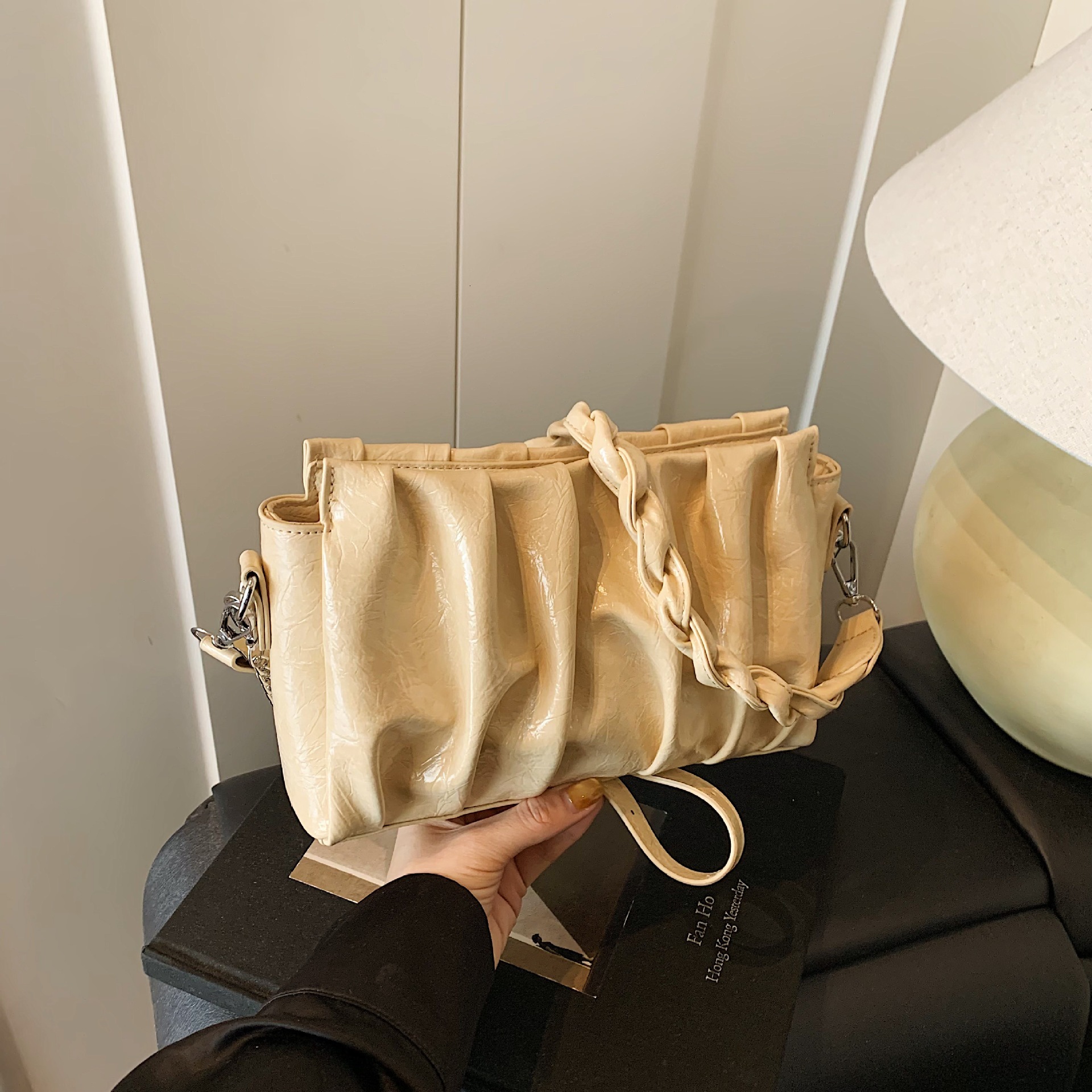 Luxury Brand Designer Bag Korean Style Pleated Cloud Bag Woven Trendy Original Design Underarm Bag Fashionable European And American Hot Girl Single S