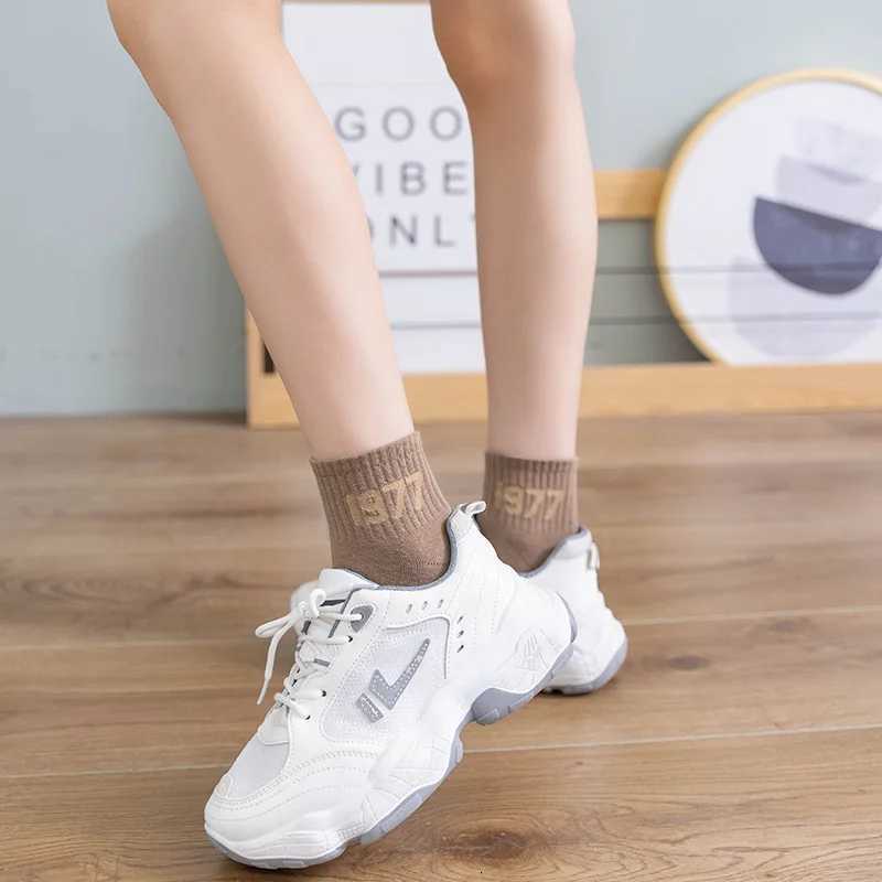 4 Pairs Ankle Socks Men Sport Hip Hop Cotton Socks Letter Skateboard Fashion Style Gifts Couple Breathable Low Cut Short Socks X250725