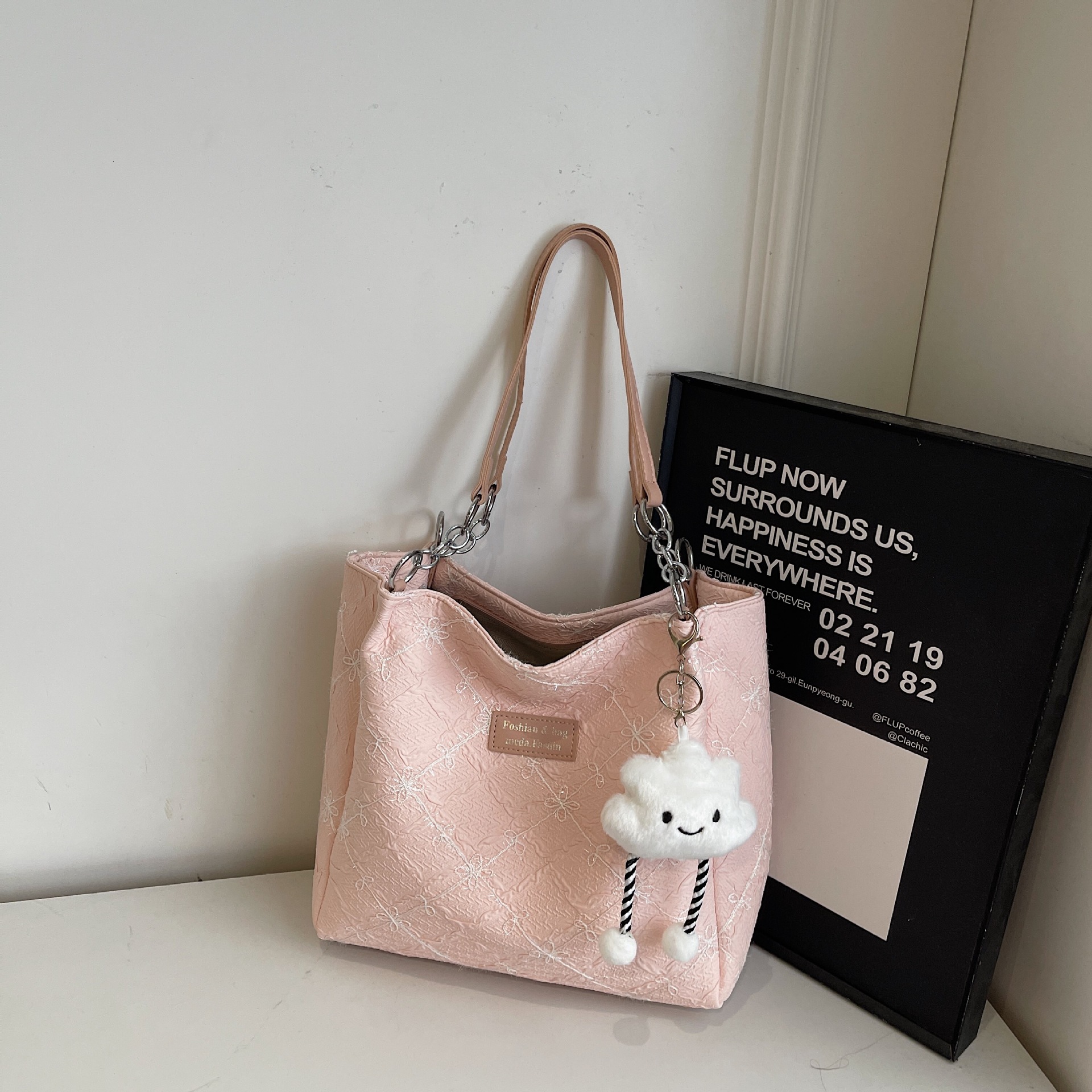Luxury Brand Designer Bag Large Capacity Bag For Women Practical Versatile 2025 New Trendy Shoulder Shopping Bag Commuting Tote Bag