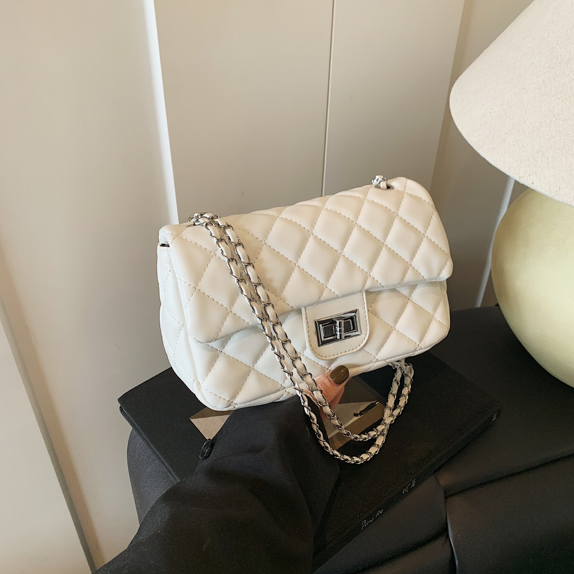 Luxury Brand Designer Bag Quilted Chain Bag For Women 2025 Spring Summer New Fashion High-End Feel Women's Shoulder Crossbody Bag Versatile Small