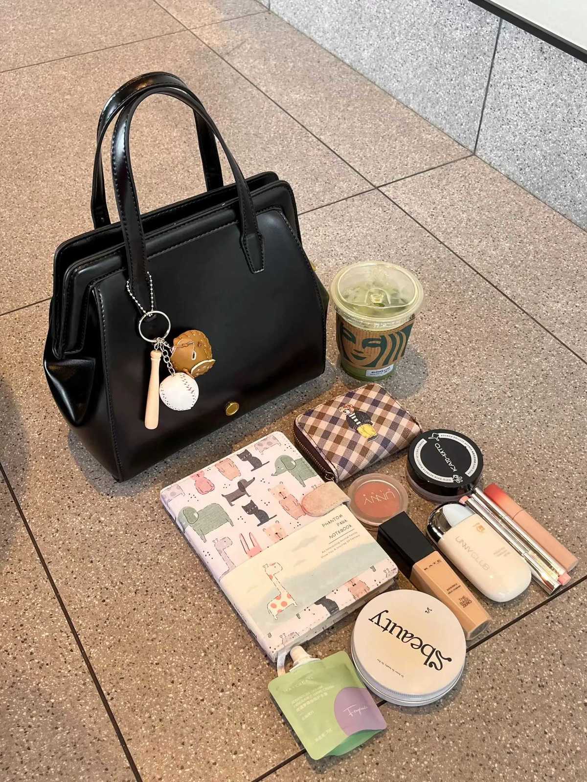 Faionable Retro Black Double Shoulder Bag for Women 2024 New Sle Commute Travel Book Bag High Quality Leather Y250725