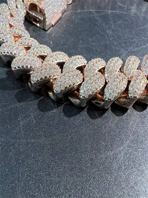 Hot Selling High End Luxury Vvs Moissanite 925 Sterling Silver Plated With 18k Rose Gold 18mm 24 Inch Cuban Chain