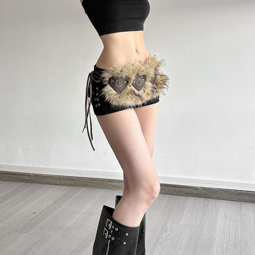2025 Summer New Niche Personality Hot Girl Sexy Plush Irregular Heart Versatile Belt for Women c21