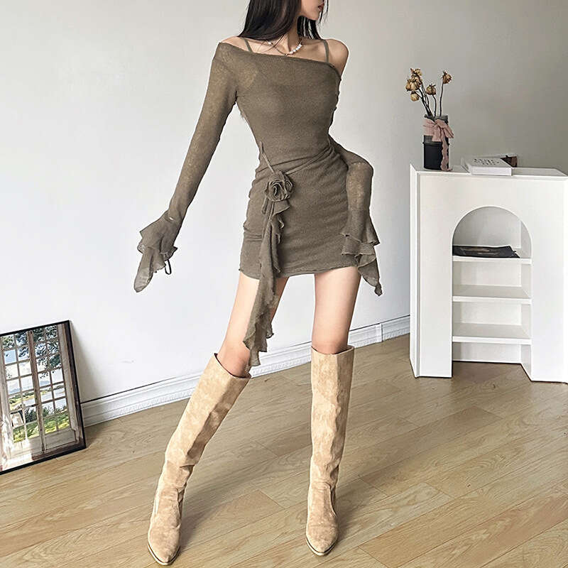 2023 Autumn New Women's Solid Color Slim High Waist Fashion Asymmetrical Neck Strap Long Sleeve Dress 67a
