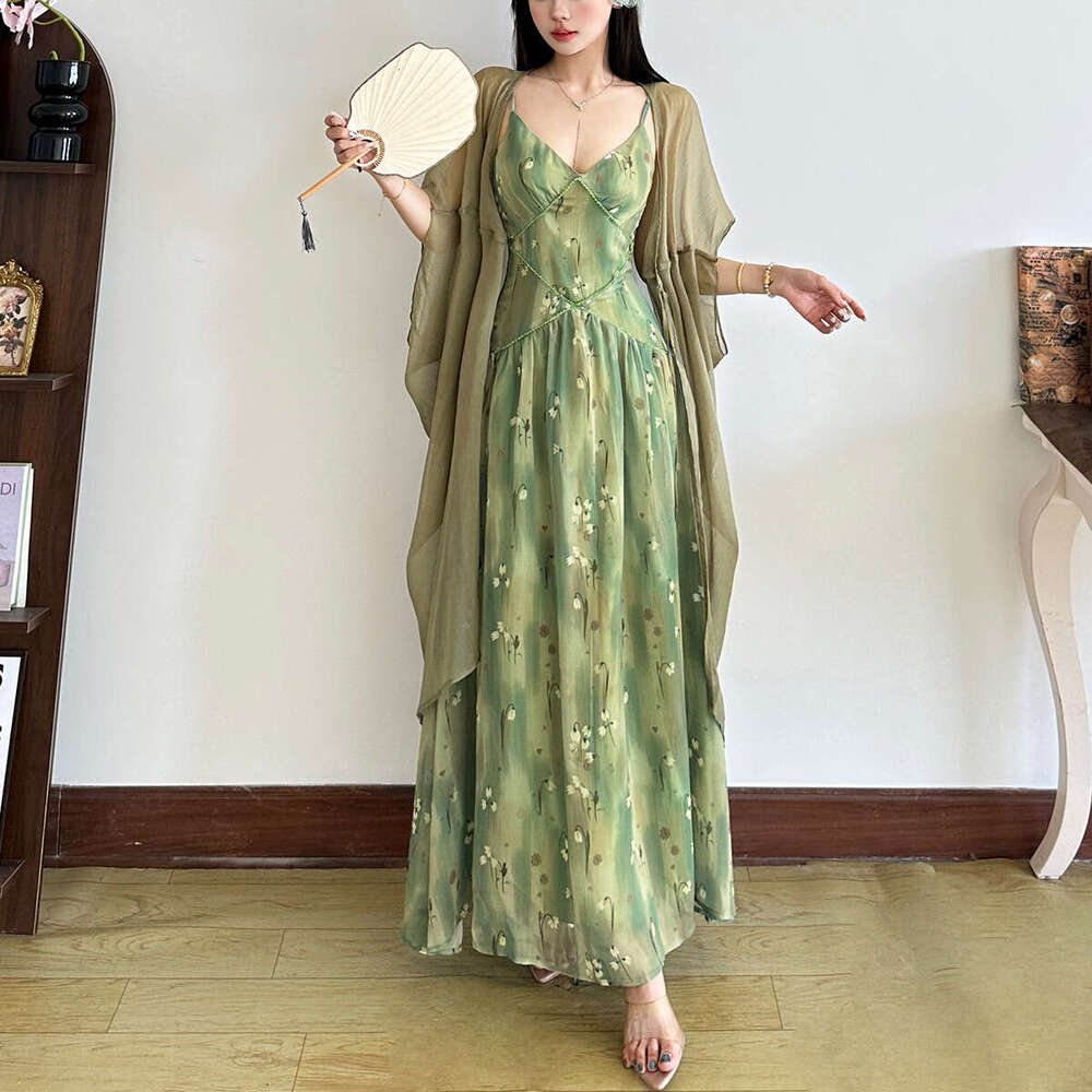 2025 Summer New Green Fresh Waist-Cinching Elegant Slim Strap Dress Lightweight Jacket for Women f82