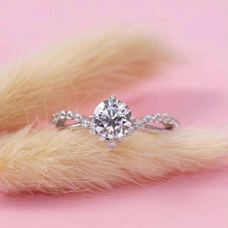 Trendy Jewelry Round Shape 1.0 Moissanite Dia Gold Wedding Rings Women