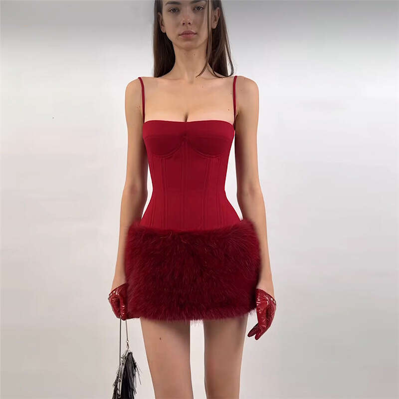 2024 Autumn Winter New Fashion Sexy Strapless Plush Bodycon Dress for Women 782