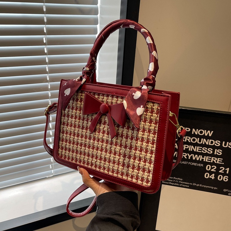 Luxury Brand Designer Bag Bridesmaid Wedding Bag Houndstooth Wedding Bag This Year's Trend High-End New Bride Red Large Capacity Handheld Crossbo