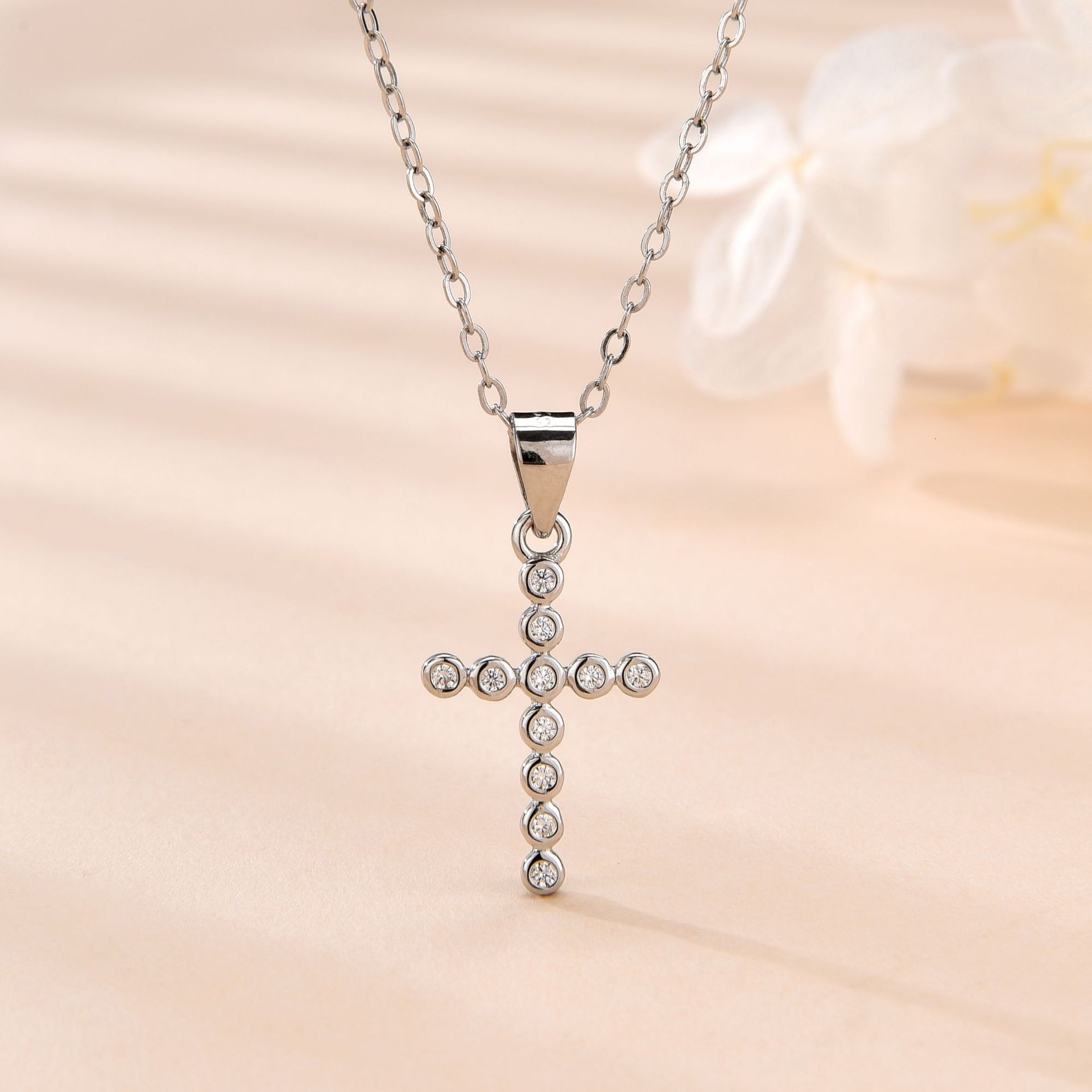 Sterling Sier Dia Necklace for Women Summer Simple Fashion High-end Cross Pendant Collarbone Chain Jewelry for Women