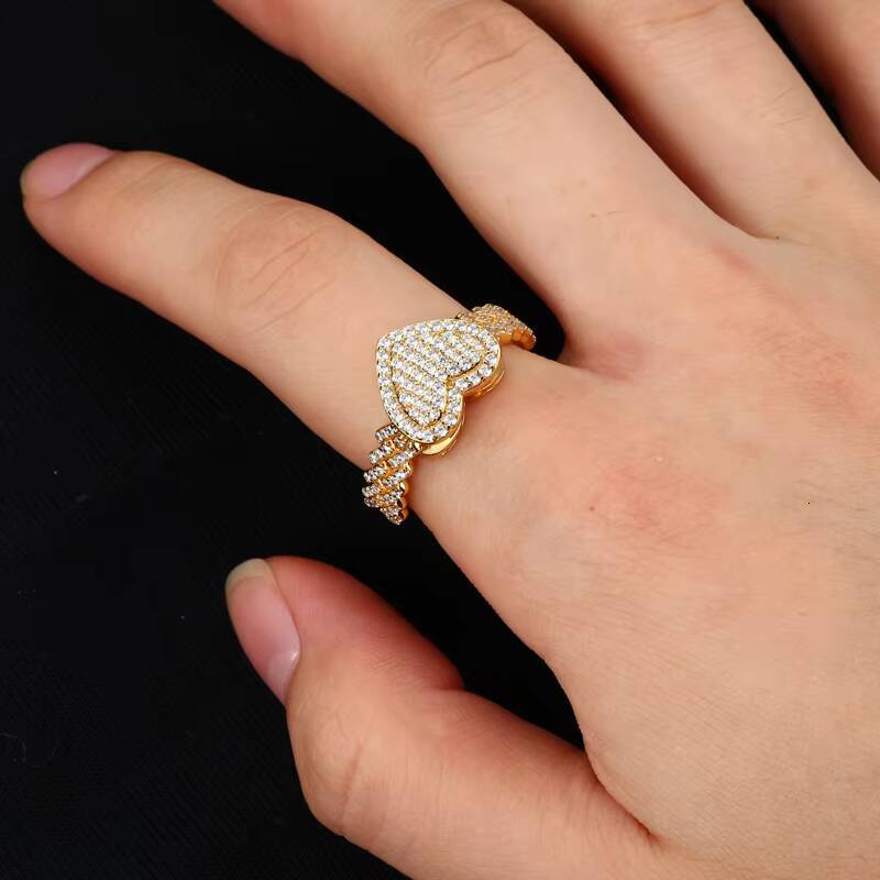 Fashion Anniversary Gift Sparkling Jewelry 925 Sterling Silver VVS Moissanite Diamond Iced Out Heart Finger Ring