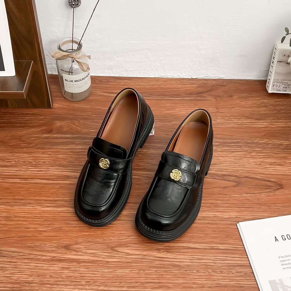 Designer Spring New Camellia Korean Style Small for Women Comfortable Soft Leather Thick Sole Women's Shoes
