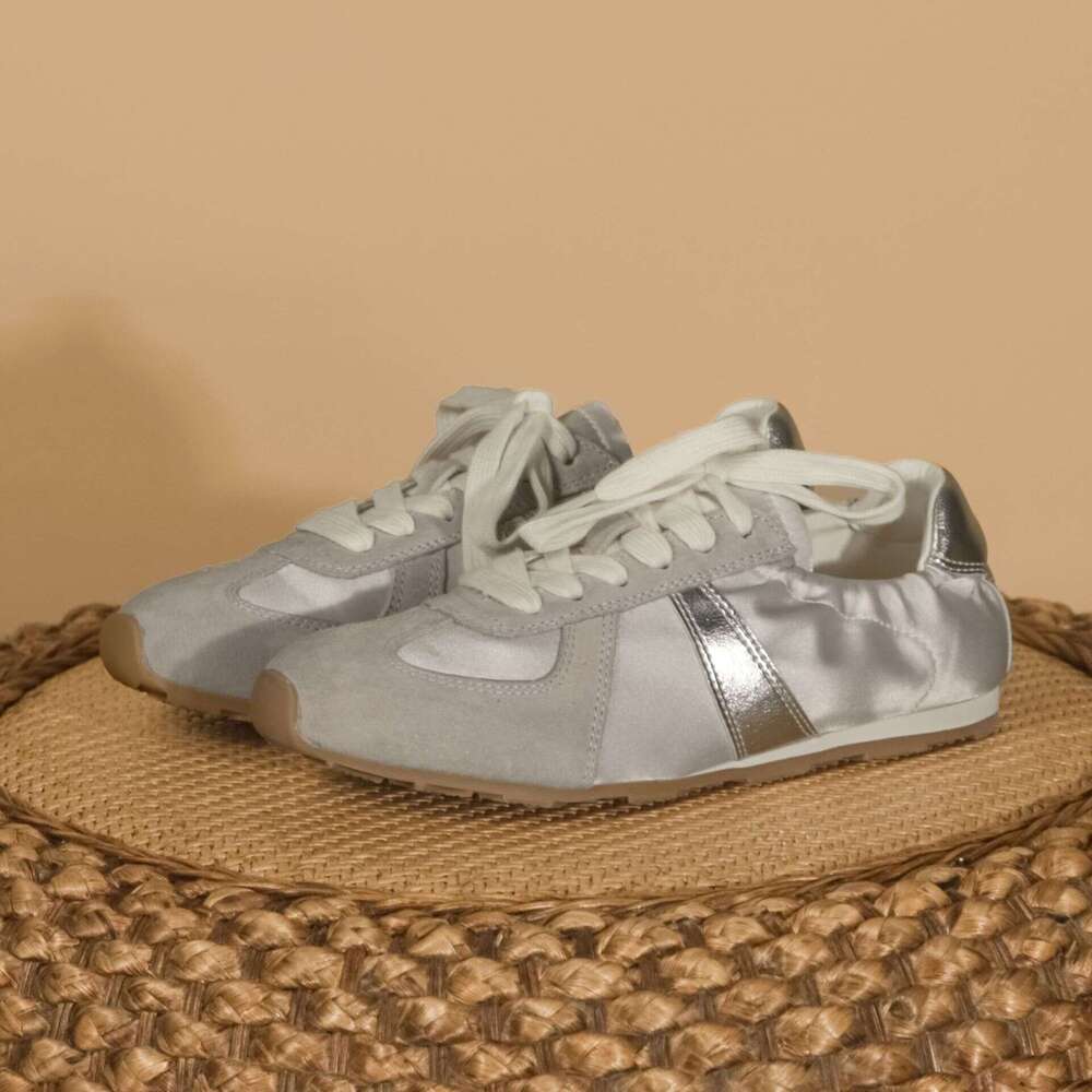 2025 Summer New Women's Soft Sole Comfortable Sweet Style Sports Casual Satin High-end Shoes