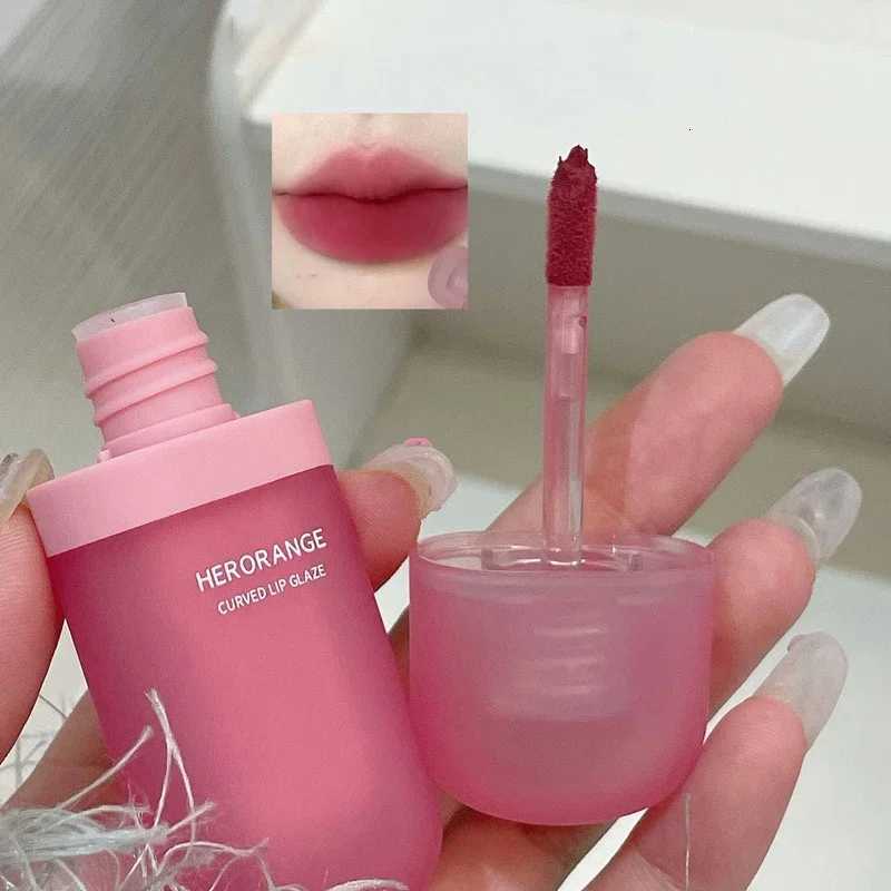 Red Brown Matte Velvet Lip Gloss Waterproof Liquid Lipstick Non-stick Cup Lips Tint Mud Makeup Rose Peach Lip Glaze CosmeticsXJ250724