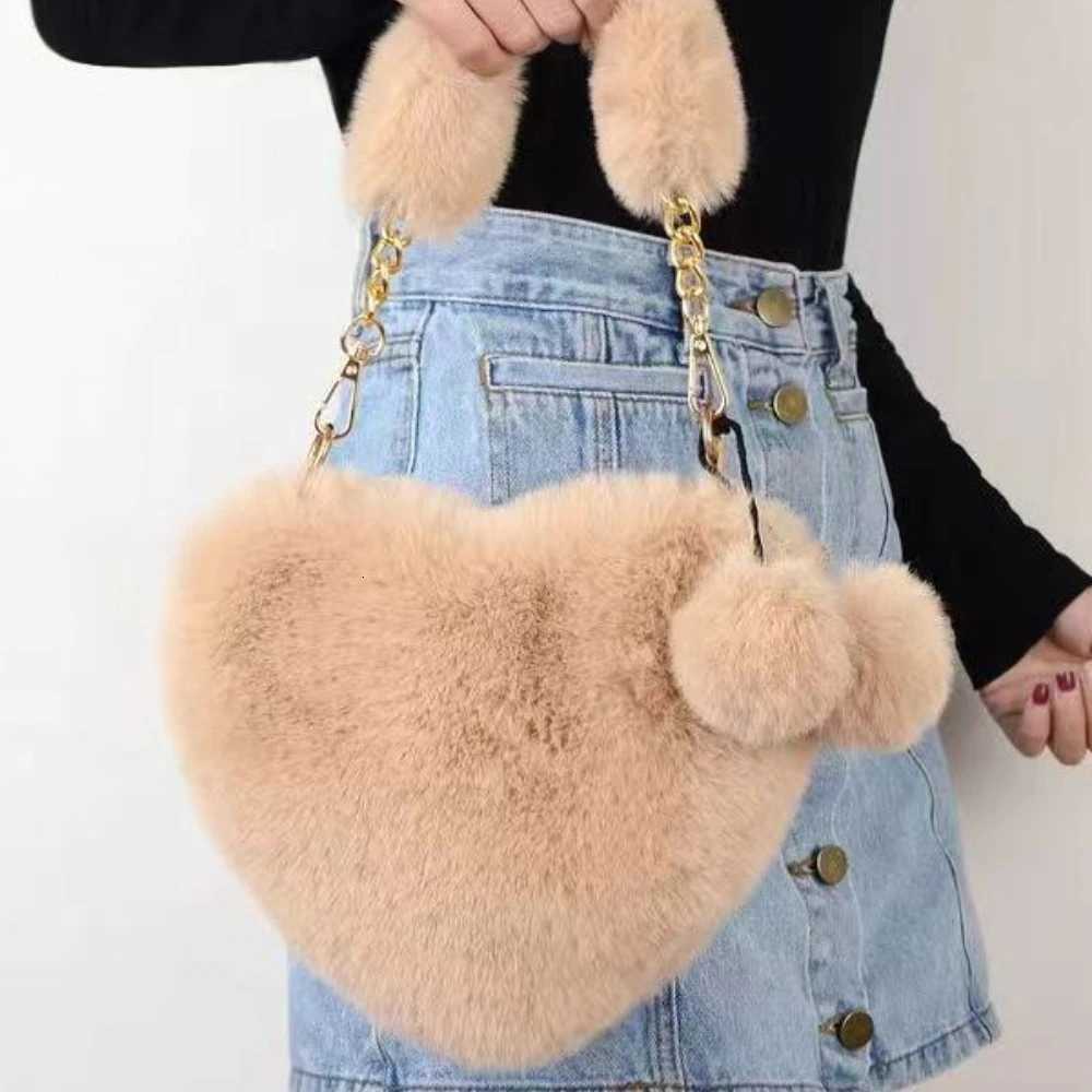Plush Handbags Faux Fur -shaped Wen Fluffy Ladies Chain Shoulder Bag Fi Fem Versatile Furry Daily Clutch Purse Y250725